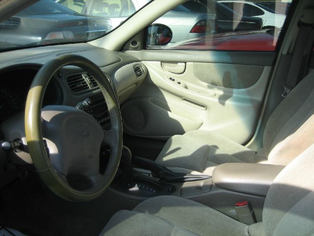 2000 Oldsmobile Alero Upper Trim Level