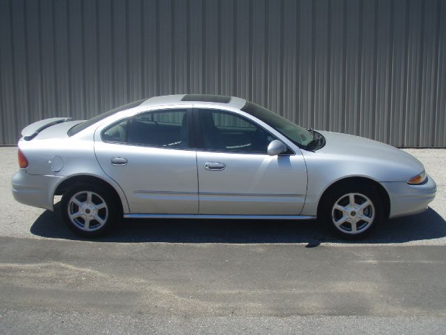 2001 Oldsmobile Alero 4dr Sdn I4 CVT 2.5 S Sedan