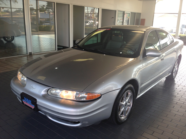 2001 Oldsmobile Alero 4dr Sdn I4 CVT 2.5 S Sedan