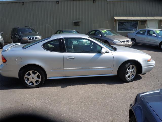 2001 Oldsmobile Alero FWD 4dr Sport