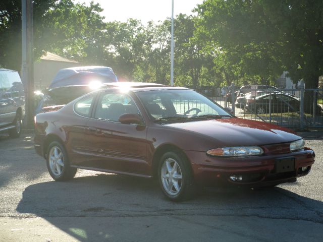 2002 Oldsmobile Alero 4WD 4dr SC