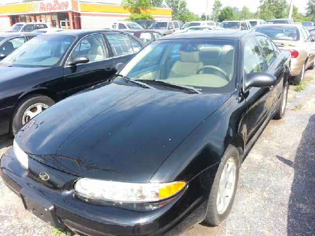 2002 Oldsmobile Alero 4dr Sdn I4 CVT 2.5 S Sedan