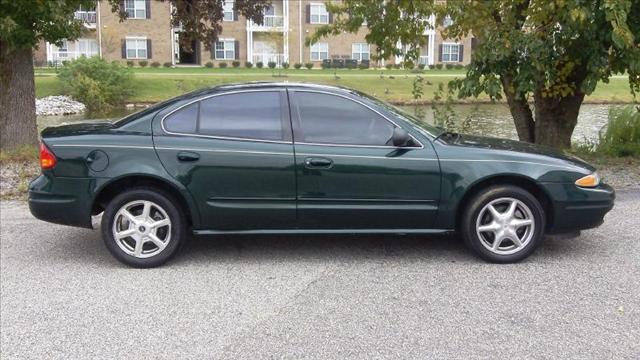 2003 Oldsmobile Alero FWD 4dr Sport