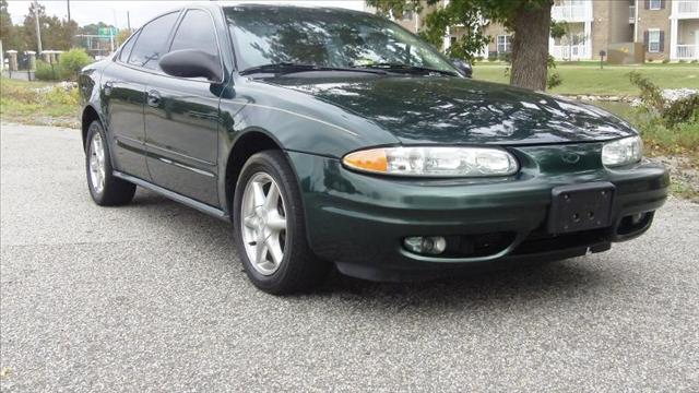 2003 Oldsmobile Alero FWD 4dr Sport