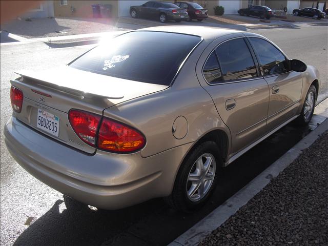 2003 Oldsmobile Alero S Sedan