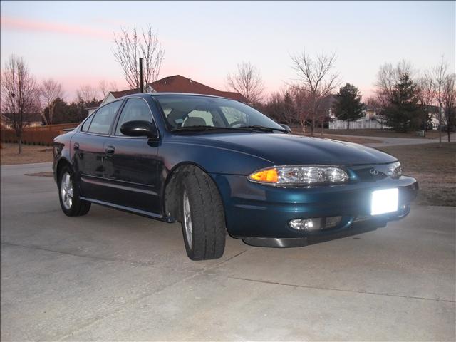 2003 Oldsmobile Alero S Sedan