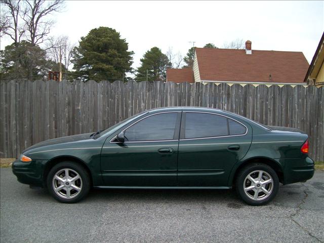 2003 Oldsmobile Alero FWD 4dr Sport