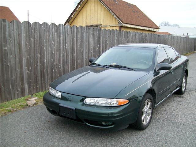 2003 Oldsmobile Alero FWD 4dr Sport