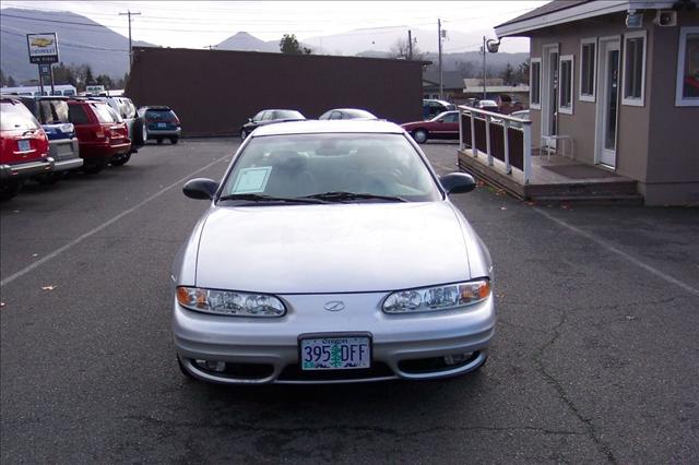 2003 Oldsmobile Alero FWD 4dr Sport