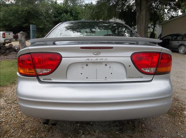 2004 Oldsmobile Alero Standard 4X4 Hardtop