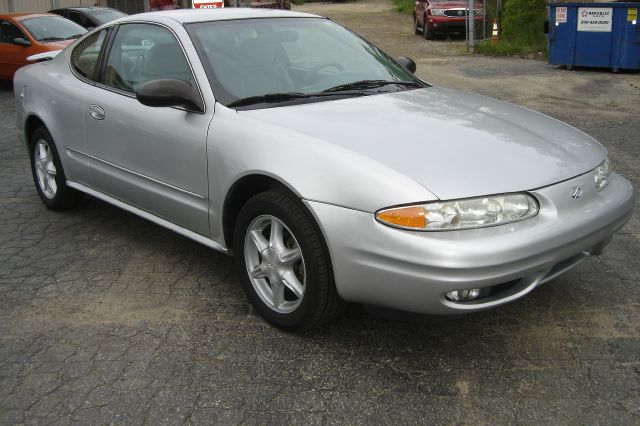 2004 Oldsmobile Alero S Sedan