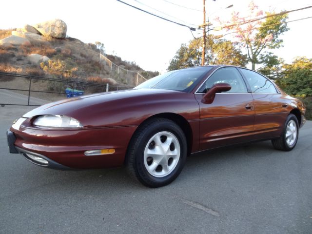 1997 Oldsmobile Aurora FWD 4DR AUTO SE LTD Avail