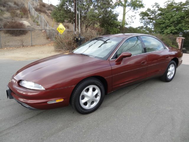 1997 Oldsmobile Aurora FWD 4DR AUTO SE LTD Avail