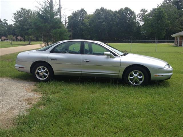 1999 Oldsmobile Aurora Unknown