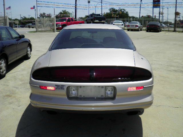 1999 Oldsmobile Aurora Base