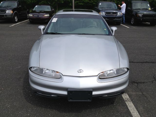 1999 Oldsmobile Aurora Base