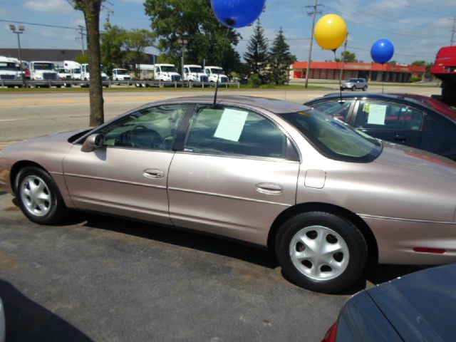 1999 Oldsmobile Aurora Base