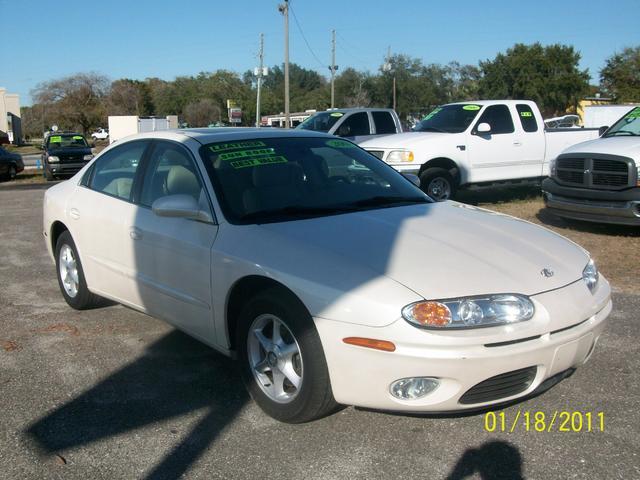 2001 Oldsmobile Aurora 3