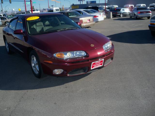 2001 Oldsmobile Aurora 3