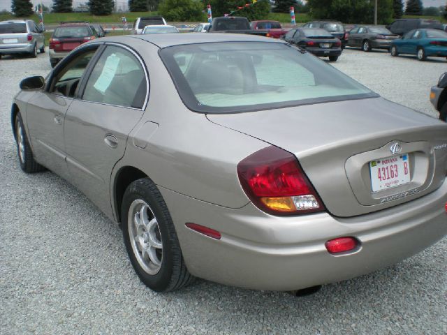 2001 Oldsmobile Aurora 111 WB AWD