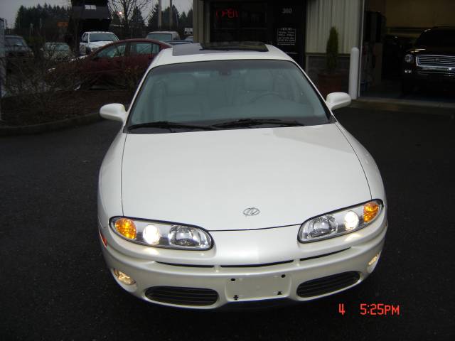 2001 Oldsmobile Aurora 111 WB RWD