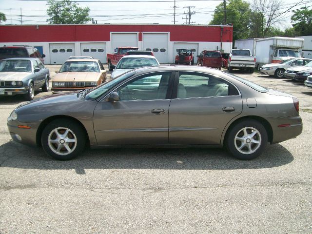 2001 Oldsmobile Aurora 111 WB AWD