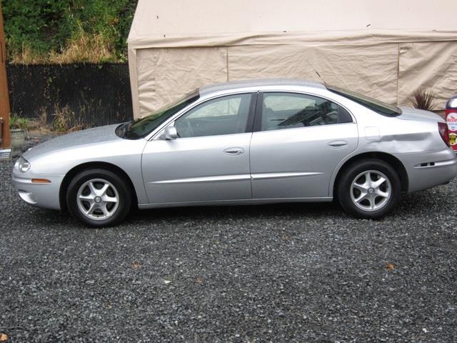 2001 Oldsmobile Aurora 3