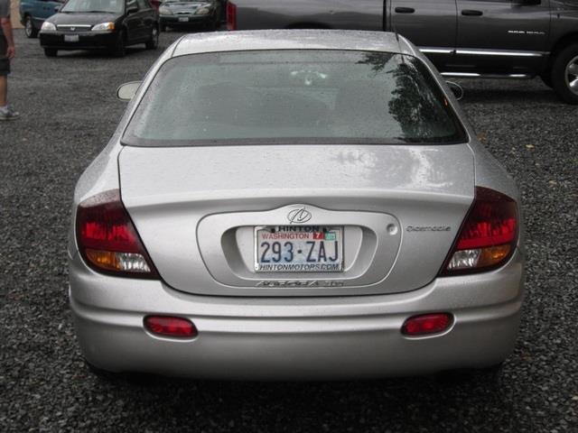 2001 Oldsmobile Aurora 3