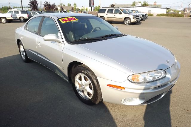 2002 Oldsmobile Aurora 111 WB AWD