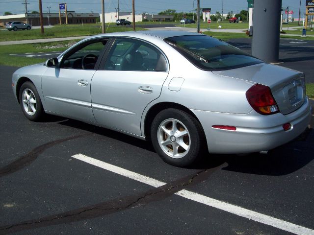 2002 Oldsmobile Aurora 111 WB AWD