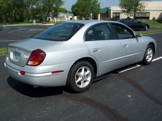 2002 Oldsmobile Aurora 111 WB AWD