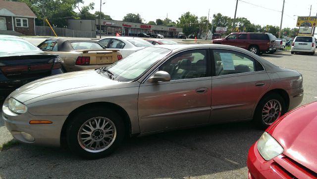 2002 Oldsmobile Aurora 111 WB AWD