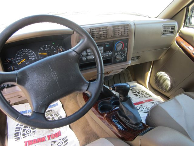 1997 Oldsmobile Bravada Base