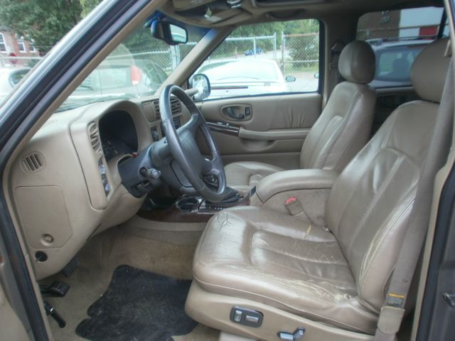 1998 Oldsmobile Bravada EX - DUAL Power Doors