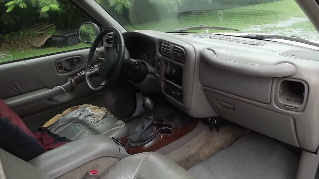 1998 Oldsmobile Bravada Base