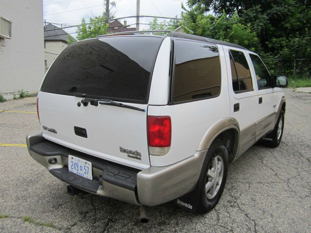 2000 Oldsmobile Bravada EX - DUAL Power Doors