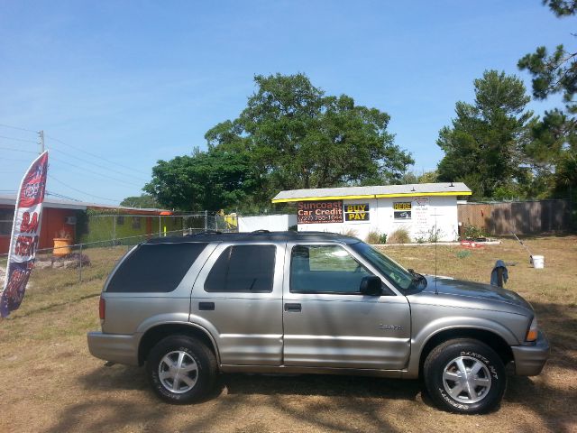 2000 Oldsmobile Bravada EX - DUAL Power Doors