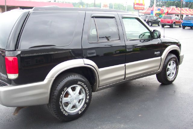 2000 Oldsmobile Bravada EX - DUAL Power Doors