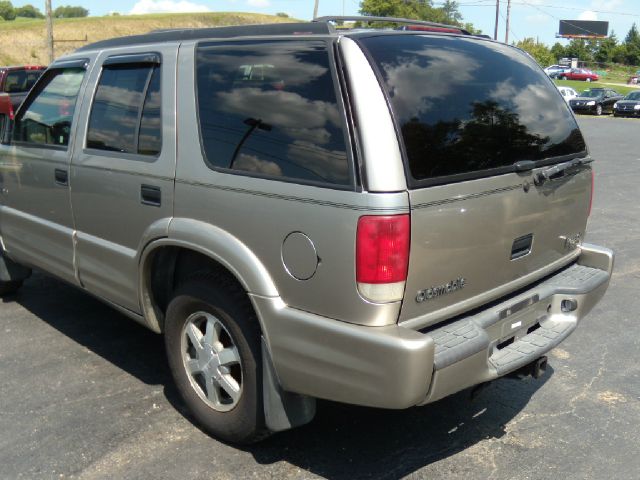 2001 Oldsmobile Bravada EX - DUAL Power Doors