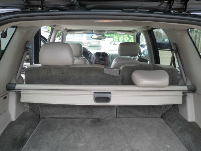 2002 Oldsmobile Bravada EX - DUAL Power Doors