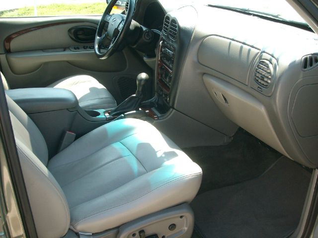 2003 Oldsmobile Bravada EX - DUAL Power Doors