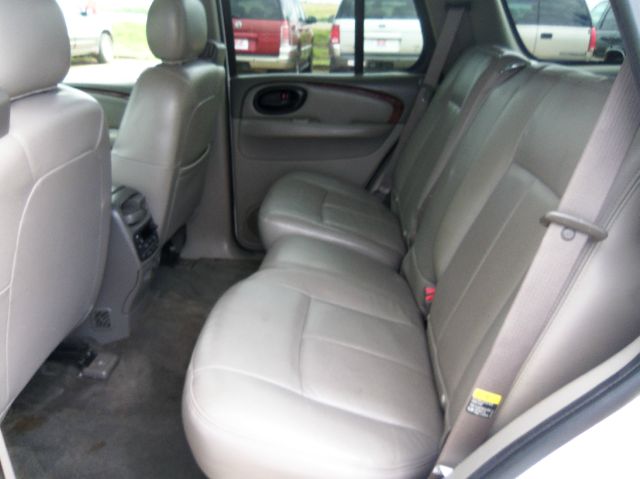 2004 Oldsmobile Bravada EX - DUAL Power Doors