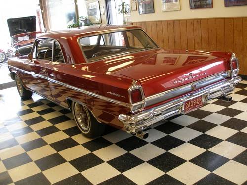 1963 Oldsmobile CUTLASS Xsport W/snrf