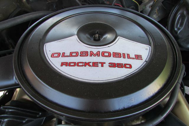 1972 Oldsmobile CUTLASS 4DR 4WD BASE AT