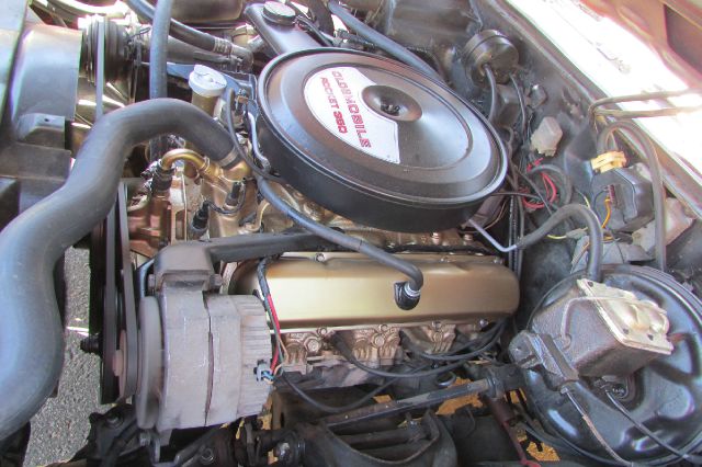 1972 Oldsmobile CUTLASS 4DR 4WD BASE AT