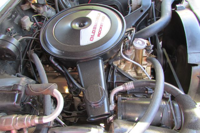 1972 Oldsmobile CUTLASS 4DR 4WD BASE AT