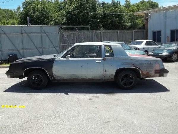 1981 Oldsmobile CUTLASS Base