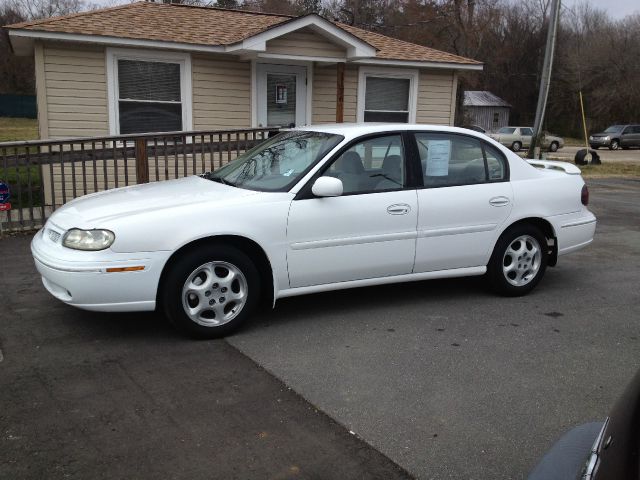 1999 Oldsmobile CUTLASS S Sedan