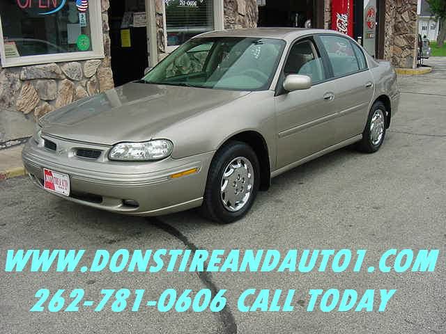 1999 Oldsmobile CUTLASS S Sedan