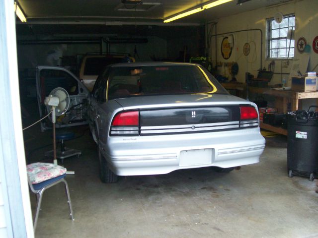 1992 Oldsmobile Cutlass Supreme 15